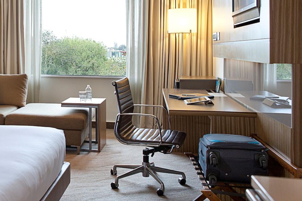 Novotel Auckland Ellerslie Exterior photo