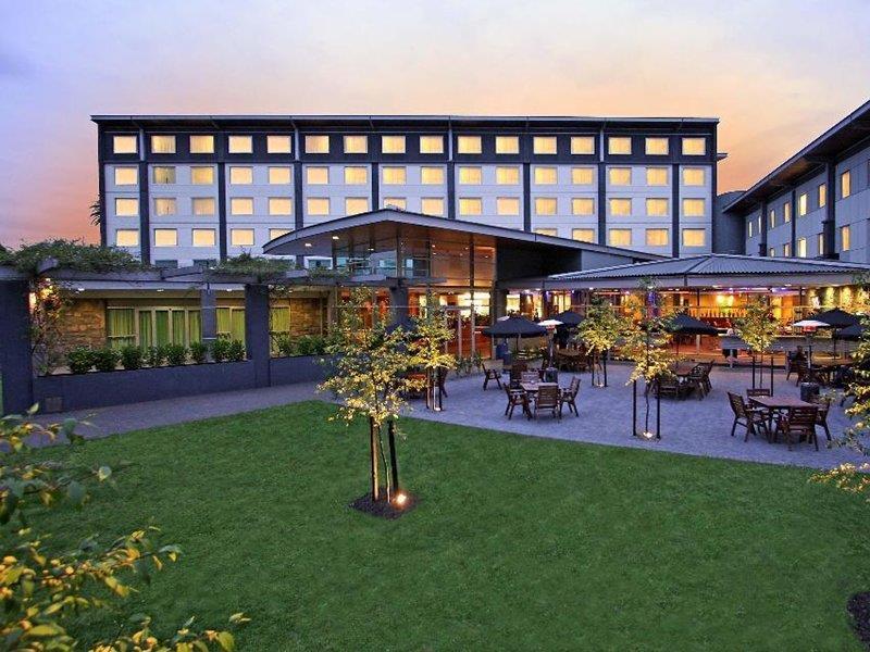 Novotel Auckland Ellerslie Exterior photo