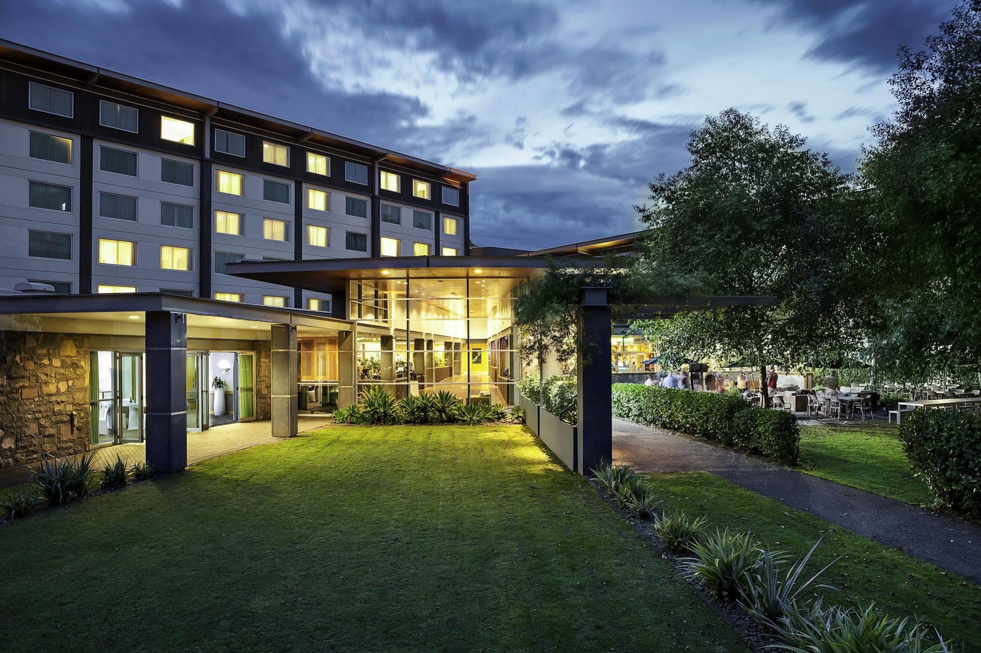 Novotel Auckland Ellerslie Exterior photo